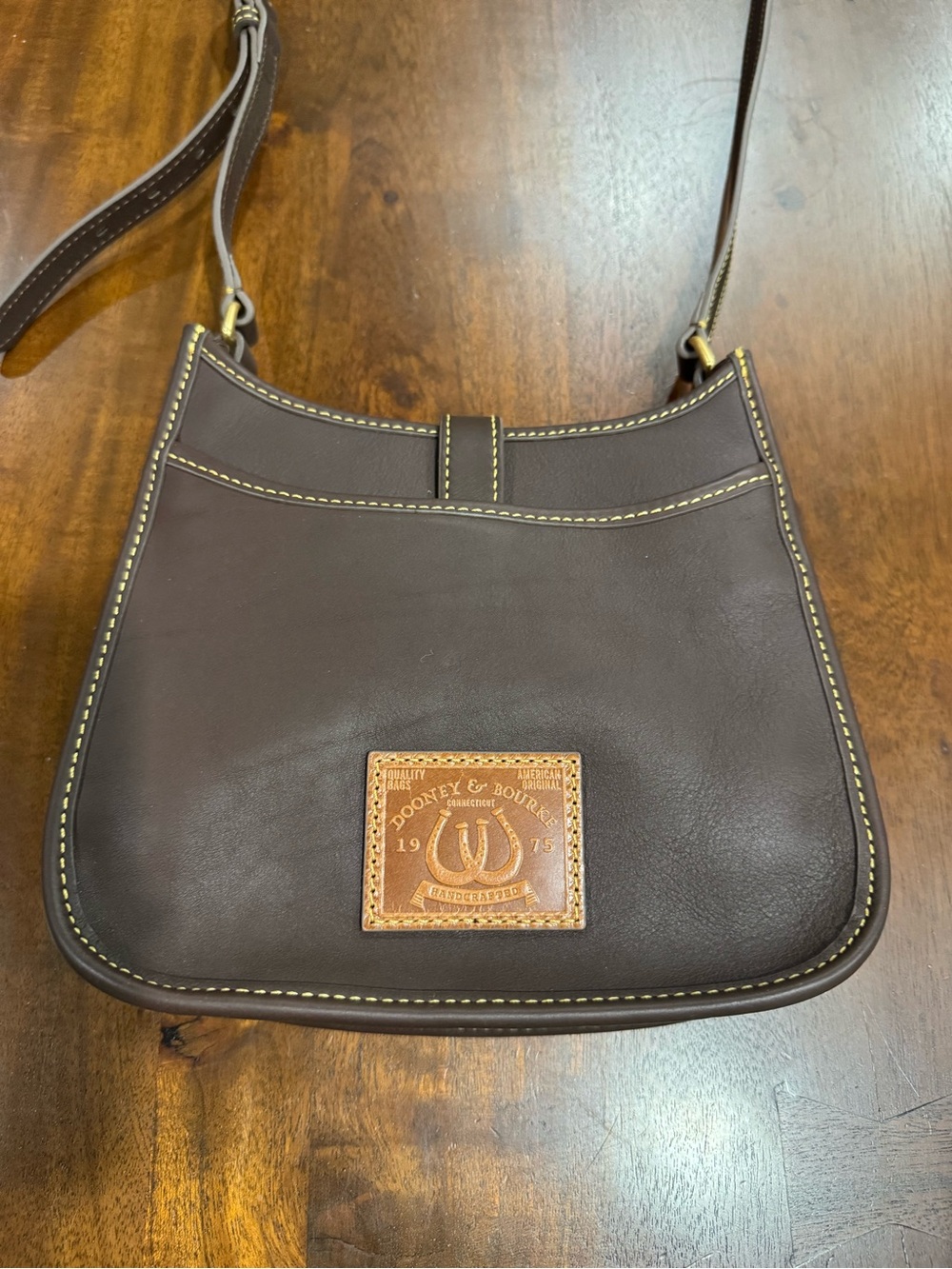 Dooney & Bourke Western Horseshoe Small Messenger Crossbody Bag - Picture 4 of 9
